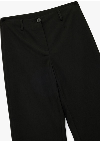 Koton Düğmeli Cepli Straight Fit Düz Bol Paça Kumaş Pantolon Siyah 6wak40032pw