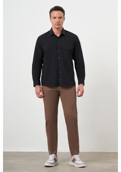 Morven Erkek Siyah Basic Düz Desen Sert Yaka Regular Fit Gömlek 24mc004110001 Siyah