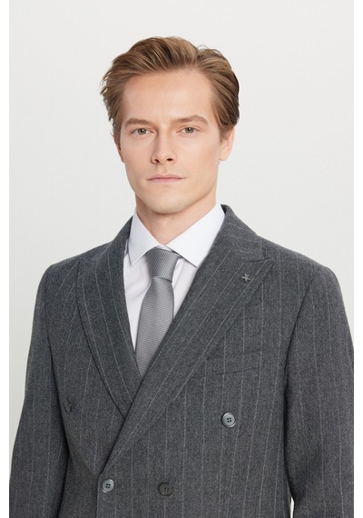 Altınyıldız Classıcs Lımıted Edıtıon Erkek Antrasıt Yünlü Slim Fit Dar Kesim Kırlangıç Yaka Kapak Cepli Çizgili Kruvaze Takım Elbise Antrasit Altınyıldız Classıcs Lımıted Edıtıon Erkek Antrasıt Yünlü Slim Fit Dar Kesim Kırlangıç Yaka Kapak Cepli Çizgili Kruvaze Takım Elbise Antrasit
