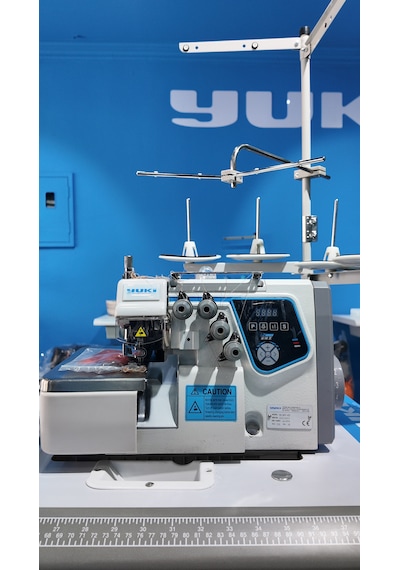 Yuki Yk-847-4d 4 İplik Overlok Makinası Kısa Masalı Açılıp Kapanabilen Yan Masa li Yok