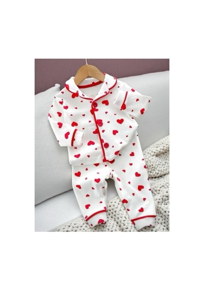 Altıntaş Baby %100 Pamuk Kruvaze Yaka Kalp Desenli Önden Düğmeli Mevsimlik Pijama Takımı Ekru Ekru Altıntaş Baby %100 Pamuk Kruvaze Yaka Kalp Desenli Önden Düğmeli Mevsimlik Pijama Takımı Ekru Ekru