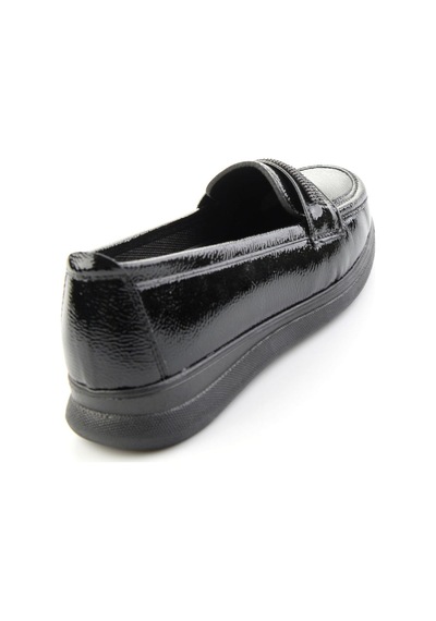 Siyah Kırışık Rugan Kadın Loafer Ayakkabı K01536105812