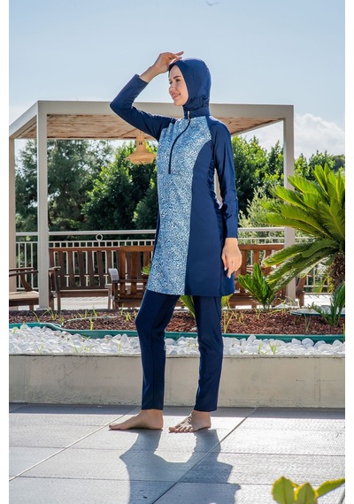 Ruko Maio Rukomayo Lacivert Desenli Yarım Fermuarlı Büyük B. Lycra Suitici Ve Çabuk Kuruyan Tesettürmayo Ruko Maio Rukomayo Lacivert Desenli Yarım Fermuarlı Büyük B. Lycra Suitici Ve Çabuk Kuruyan Tesettürmayo