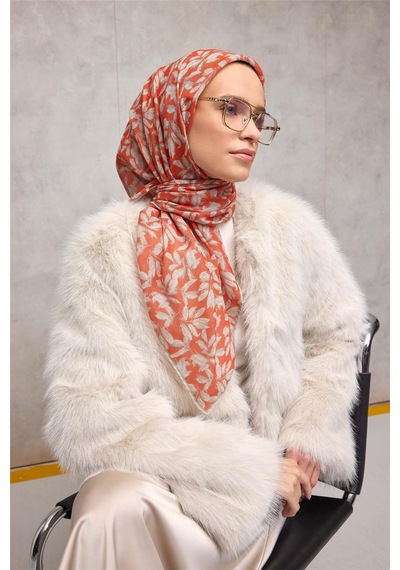 Silk Home Pamuk Polyester Soft Eşarp Turuncu Çiçek Desenli Kaymaz Dokulu Tok Duruşlu 90x90 Çok Renkli