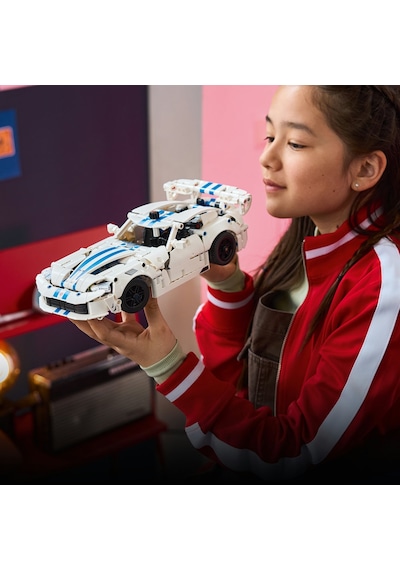 LEGO® Technic Dodge Viper GTS-R Spor Araba 42234 - 10 Yaş ve Üzeri Çocuklar için V10 Motoru İçeren Oyuncak Yapım Seti (805 Parça)