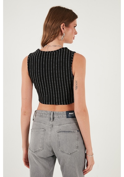 Lela Slim Fit Kalp Yaka Düğmeli Kalın Askılı Crop Bayan Yelek 5865497 Beyaz-Siyah