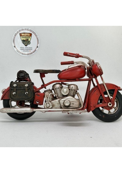 El Yapımı Kırmızı Yan Çantalı Cruiser Metal Motosiklet Biblosu Retro Figür & Dekoratif Obje