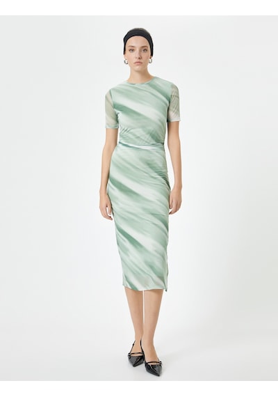 Koton Midi Bodycon Elbise Kısa Kollu Bisiklet Yaka Yırtmaçlı Yeşil Desenli 4sak80046ek Yeşil Desenli Koton Midi Bodycon Elbise Kısa Kollu Bisiklet Yaka Yırtmaçlı Yeşil Desenli 4sak80046ek Yeşil Desenli