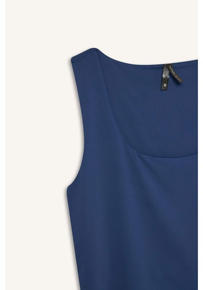 DeFacto Slim Fit Dar Kesim Basic Düz Kare Yaka Atlet C2622AX25SPNV42