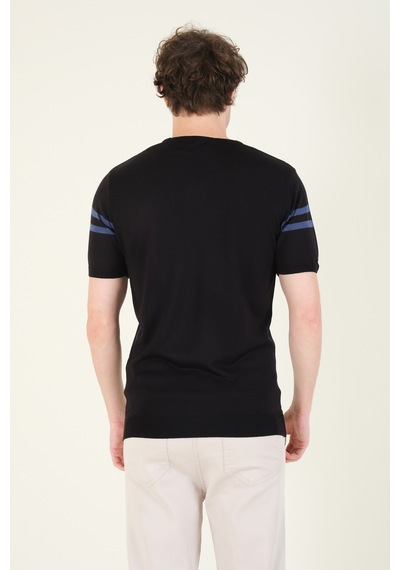 Giyim Dünyası Erkek Sıfır Yaka Çizgili Merserize T-shirt Siyah 001