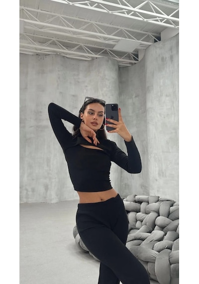 Alt Üst Balıkçı Yaka Pencere Detay Bluz Bol Paça Yırtmaçlı Pantolonlu Takım Siyah