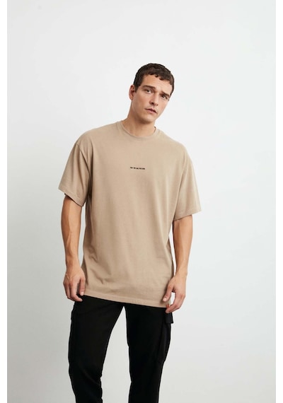 Grımelange Rıver Erkek Oversize Fit Önü Nakışlı %100 Pamuklu Bej T-shirt Grımelange Rıver Erkek Oversize Fit Önü Nakışlı %100 Pamuklu Bej T-shirt