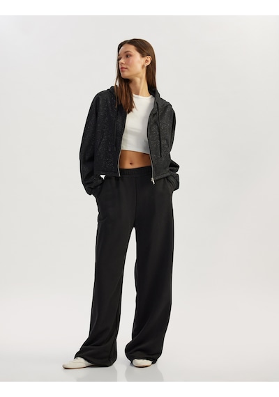 Koton Sim Detaylı Fermuarlı Kapüşonlu Kanguru Cepli Crop Sweatshirt Siyah 5sal10598ık Siyah Koton Sim Detaylı Fermuarlı Kapüşonlu Kanguru Cepli Crop Sweatshirt Siyah 5sal10598ık Siyah