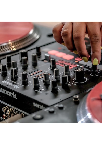 Numark Scratch Dj Mikseri