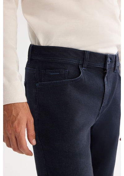 Avva Erkek Lacivert Eskitme Yıkama Overdy Berlin Slim Fit Jean Pantolon A42y3523 Avva Erkek Lacivert Eskitme Yıkama Overdy Berlin Slim Fit Jean Pantolon A42y3523