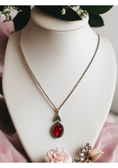 Kristal Taşlı Oval Kesim Kolye Kırmızı