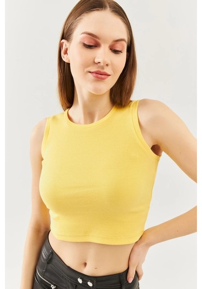 Butikgiz Kadın Sıfır Kol Bisiklet Yaka Vücuda Oturan %100 Pamuklu Kaşkorse Esnek Crop Bluz Sari