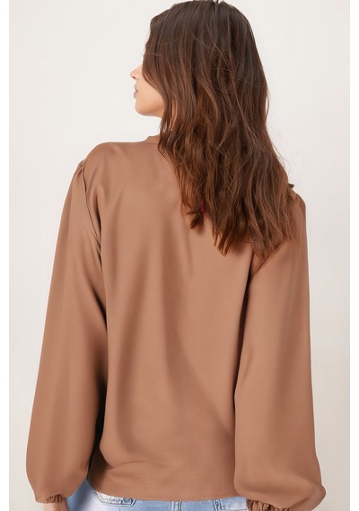 Armonika Kadın Camel Yakası Bağlamalı Kolu Lastikli Bluz Arm-25k001096 Armonika Kadın Camel Yakası Bağlamalı Kolu Lastikli Bluz Arm-25k001096