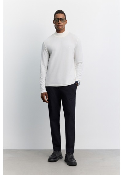 Avva Erkek Ekru Yarım Balıkçı Yaka Rayon Tüylenmeyen Basic Regular Fit Triko Kazak B005151