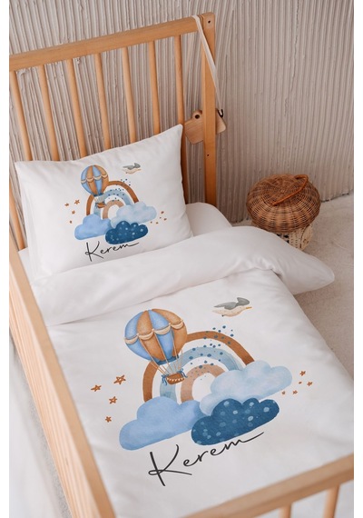 %100 Pamuk Saten Isme Özel Isimli 100x150 Bebek Yatak Nevresim Seti Bulutlar Ve Mavi Balon