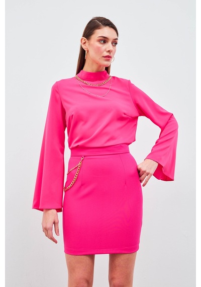 Sateen Zincir Aksesuarlı Mini Etek - Fuşya