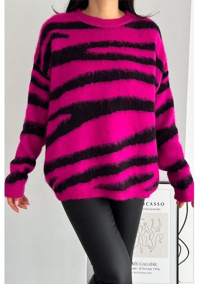Femelle Kadın Fuşya Yeni Sezon Zebra Desen Standart Beden Geniş Kalıp Oversize Triko Kazak Femelle Kadın Fuşya Yeni Sezon Zebra Desen Standart Beden Geniş Kalıp Oversize Triko Kazak