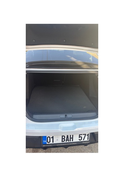Citroen C4x 2024 Bagaj Havuzu Görseldeki Gibii Gelmektedir Siyah