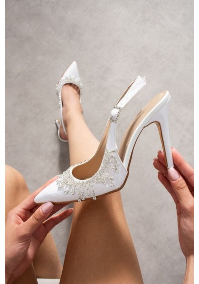 Elvı Işıltılı Taş Detaylı Beyaz İnce Topuklu Slingback Ayakkabı 11 Cm Beyaz