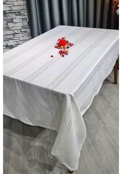 Corvver Dertsiz Masa Örtüsü 155x220 Krem Krem