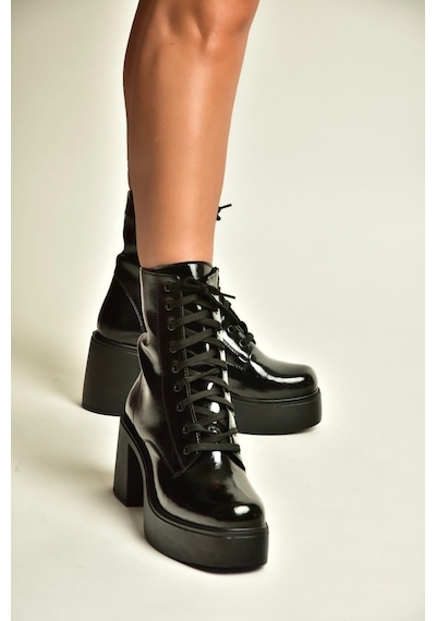 Fox Shoes V726681502 Siyah Rustik Kalın Topuklu Bağcıklı Postal Bot