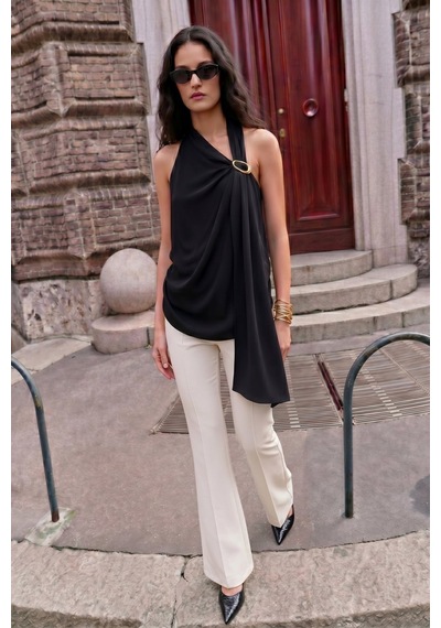 Sateen Aksesuar Detaylı Kolsuz Bluz - Siyah-137509