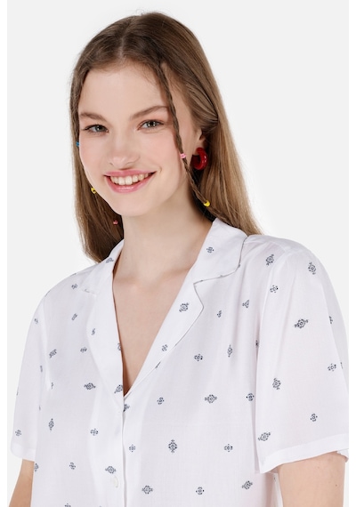 Colin's Colins Normal Kesim Shirt Yaka Baskılı Çok Renkli Kadın Kısa Kol Gömlek Cl1069202 Cl1069202 Q1.v1 Mtc Çok Renkli Colin's Colins Normal Kesim Shirt Yaka Baskılı Çok Renkli Kadın Kısa Kol Gömlek Cl1069202 Cl1069202 Q1.v1 Mtc Çok Renkli