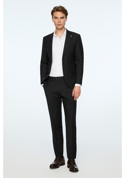 Morven Erkek Siyah Yün Trend Çizgili Slim Fit Sivri Yaka Takım Elbise 26mc001079001 Siyah