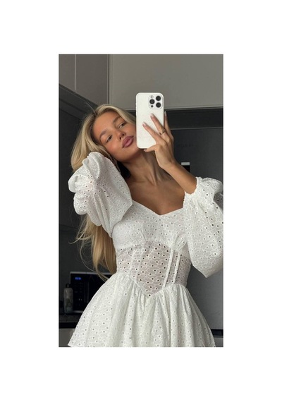 Mayrem Kadın Beyaz Fisto Nakışlı Kare Yaka Korseli Mini Elbise - Kat Kat Etekli Prenses Model Mayrem Kadın Beyaz Fisto Nakışlı Kare Yaka Korseli Mini Elbise - Kat Kat Etekli Prenses Model