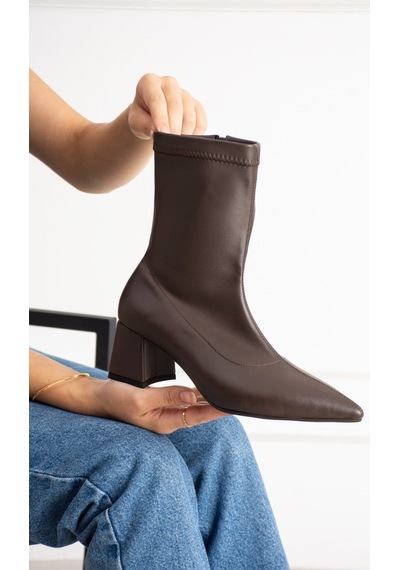 Dabab Shoes Neva Kadın Acı Kahve Streç Cilt Sivri Burun Fermuarlı 6 Cm Kalın Topuklu Bot Bootie Kahverengi Cilt Dabab Shoes Neva Kadın Acı Kahve Streç Cilt Sivri Burun Fermuarlı 6 Cm Kalın Topuklu Bot Bootie Kahverengi Cilt