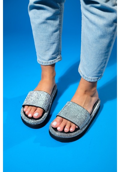 Luvishoes Oeste Siyah Taşlı Tek Bantlı Kalın Tabanlı Kadın Terlik Siyah