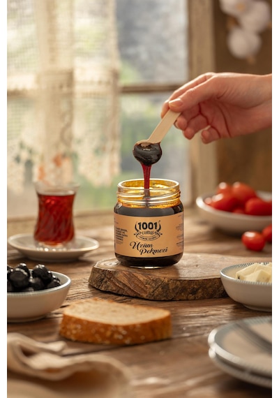 1001 Çiftliği Doğal Üzüm Pekmezi 200gr Katkısız