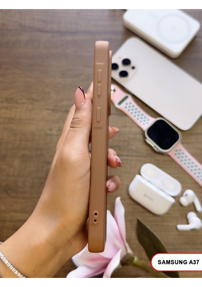 Samsung Galaxy A37 Uyumlu Kamera Korumalı Darbeye Dayanıklı Renk Atmayan Keep Silikon Kılıf Kahverengi Samsung Galaxy A37 Uyumlu Kamera Korumalı Darbeye Dayanıklı Renk Atmayan Keep Silikon Kılıf Kahverengi