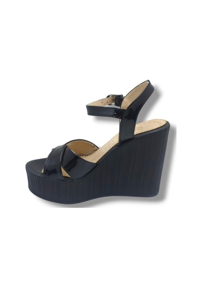 Selfie 4285-26 Rugan Çapraz Bant Yüksek Dolgu Taban Fashion Kadın Sandalet 11cm Siyah