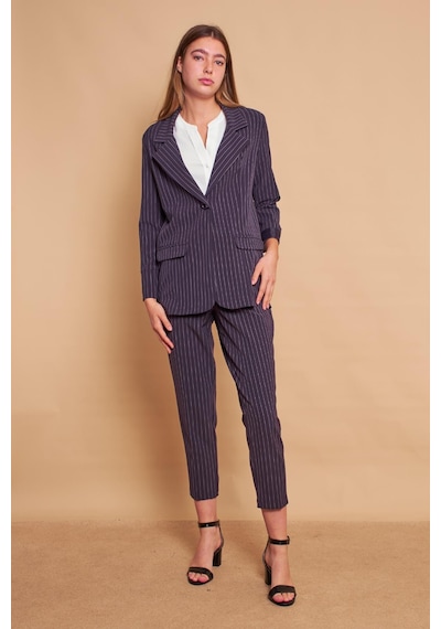 Ekoseli Yakalı Kolu Katlamalı Cep Kapaklı Boyfriend Hafif Likralı Kumaş Blazer Ceket-lacivert Çizgi Lacivert Ç. Ekoseli Yakalı Kolu Katlamalı Cep Kapaklı Boyfriend Hafif Likralı Kumaş Blazer Ceket-lacivert Çizgi Lacivert Ç.
