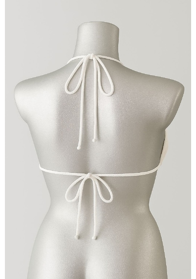 Angbutik Kadın Beyaz Pedli Üçgen Bikini Üstü Halter Bağlamalı Aksesuarlı