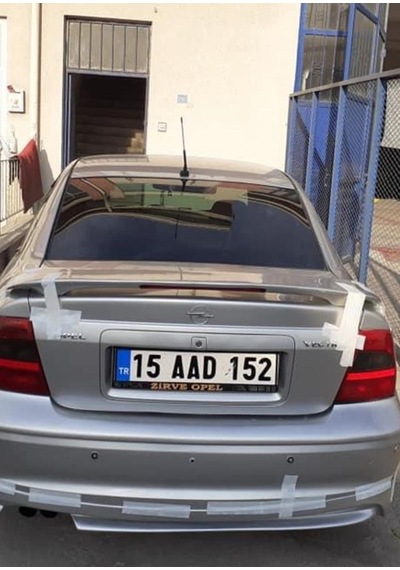 Opel Vectra B Yüksek Spoyler Fiber Boyasız
