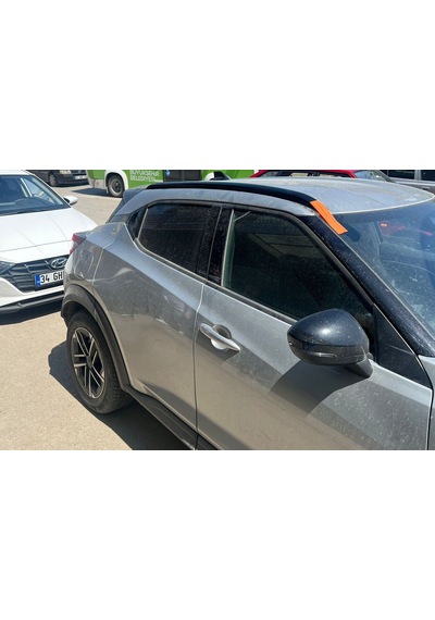 Nissan Juke 2018-2024 Tavan Çıtası Parlak Siyah