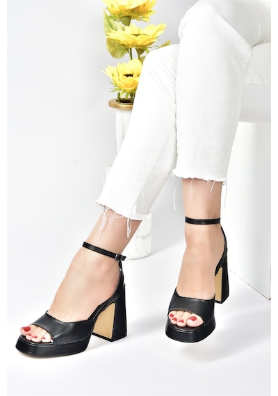 Fox Shoes Siyah Kalın Platform Topuklu Kadın Ayakkabı M570345609 Siyah