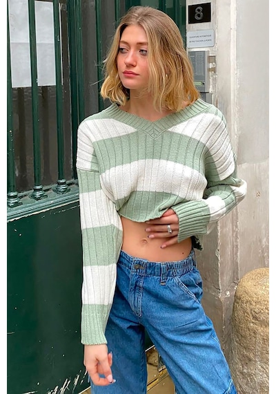 Madmext Yeşil V Yaka Çizgili Crop Kadın Kazak Mg1441 - Yeşil