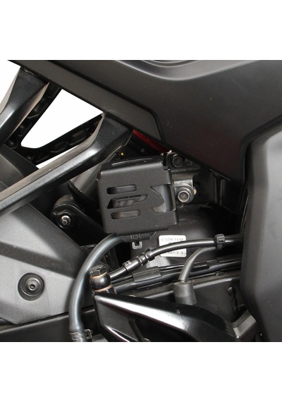 GP Kompozit Bajaj Pulsar F 250 2022-2024 Uyumlu Fren Rezervuarı Koruma Kapağı Siyah