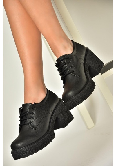 Fox Shoes T996154009 Siyah Kalın Topuklu Bağcıklı Kadın Ayakkabı Siyah