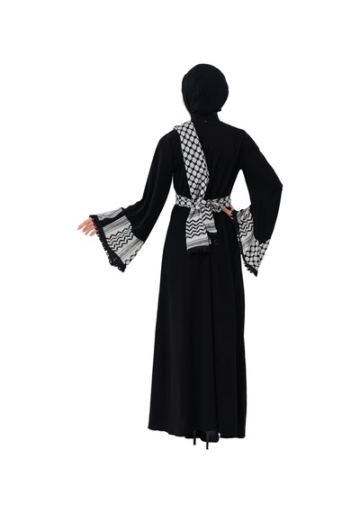 Zaytoon Fermuarlı Filistin Kefiye Desenli Geniş Püsküllü Kolları Dik Yakalı Siyah Filistin Elbise C100049 Siyah Zaytoon Fermuarlı Filistin Kefiye Desenli Geniş Püsküllü Kolları Dik Yakalı Siyah Filistin Elbise C100049 Siyah