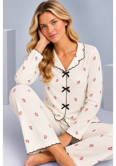 Pijamask Kadın Desenli Fiyonk Detaylı Düğmeli Uzun Kollu Müslin Pijama Takımı Ekru