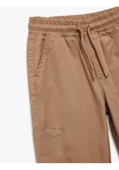 Koton Pamuklu Gabardin Beli Bağcıklı Kargo Cepli Jogger Pantolon Kahverengi 6wmb40018tw Kahve
